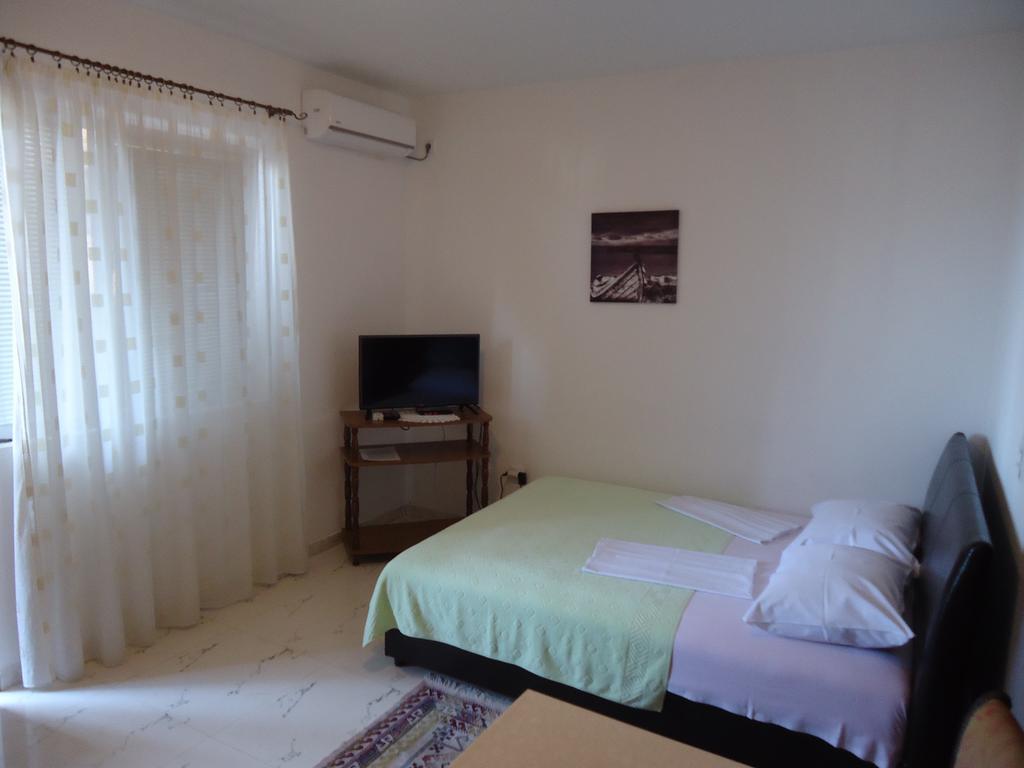 הרצג-נובי Apartments Villa Micunovic מראה חיצוני תמונה
