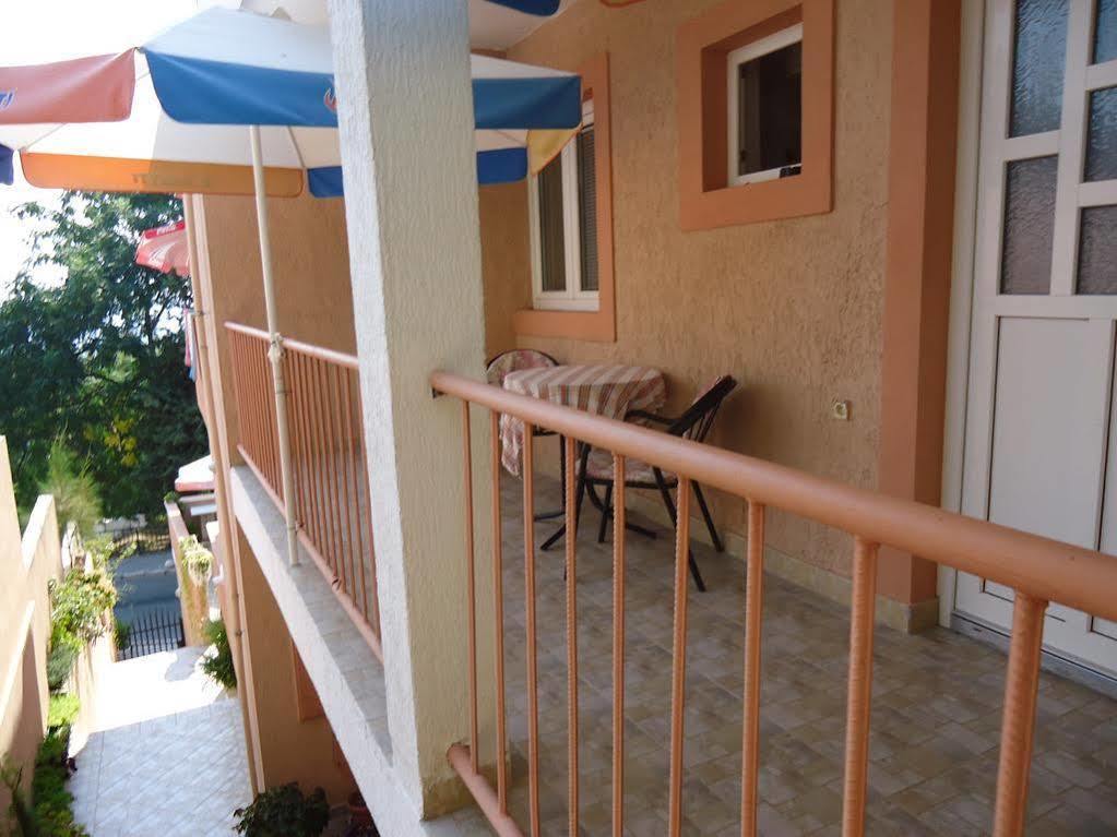 הרצג-נובי Apartments Villa Micunovic מראה חיצוני תמונה